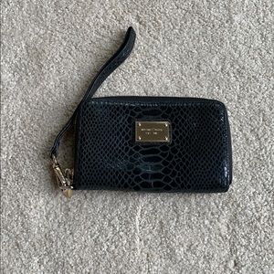 Michael Kors wristlet